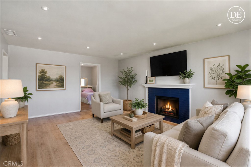 1911 W Palm Property Photo 1
