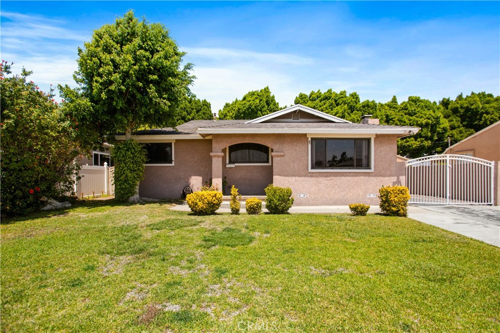 1911 W Palm Property Photo 30