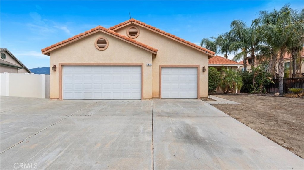 1818 Giverny Court Property Photo 4
