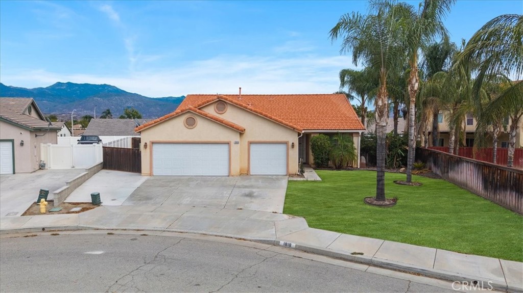 1818 Giverny Court Property Photo 34