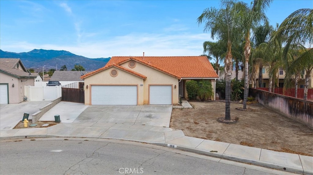 1818 Giverny Court Property Photo 35