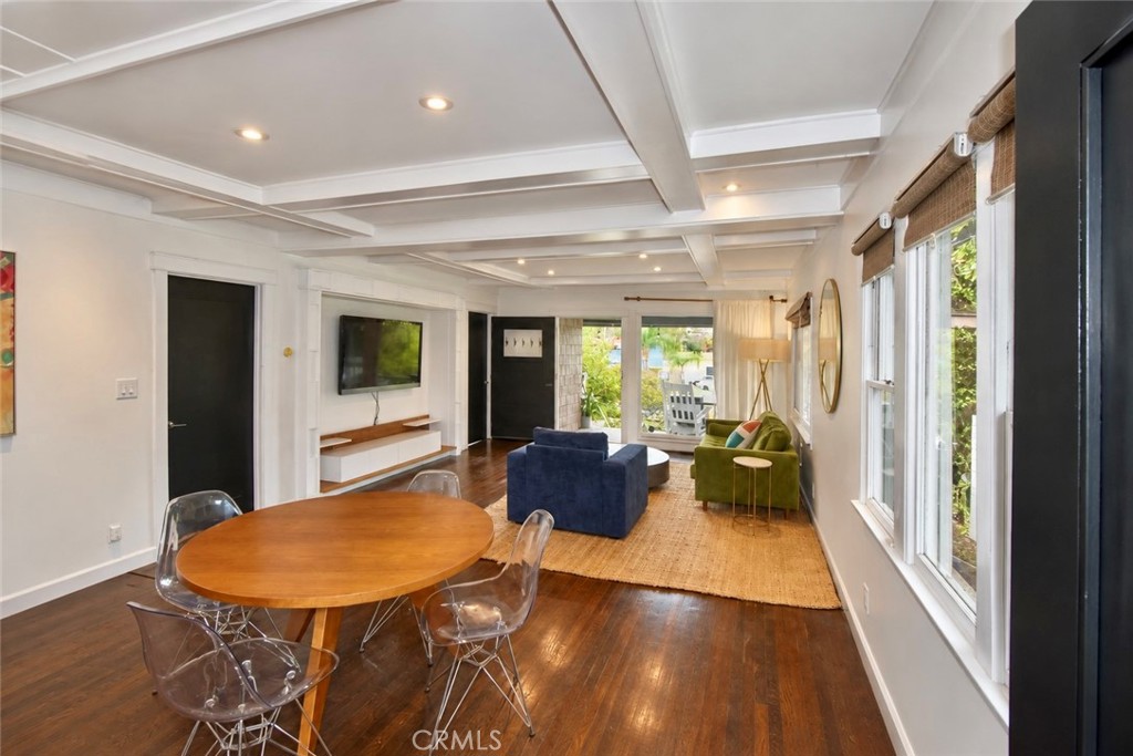 6160 York Boulevard Property Photo 3