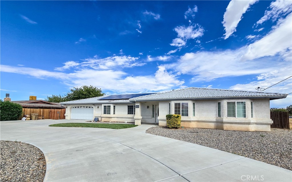 11043 Pinon Avenue Property Photo 2