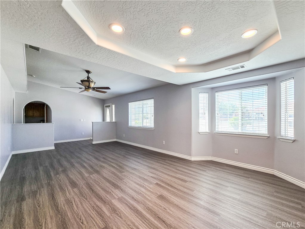 11043 Pinon Avenue Property Photo 3