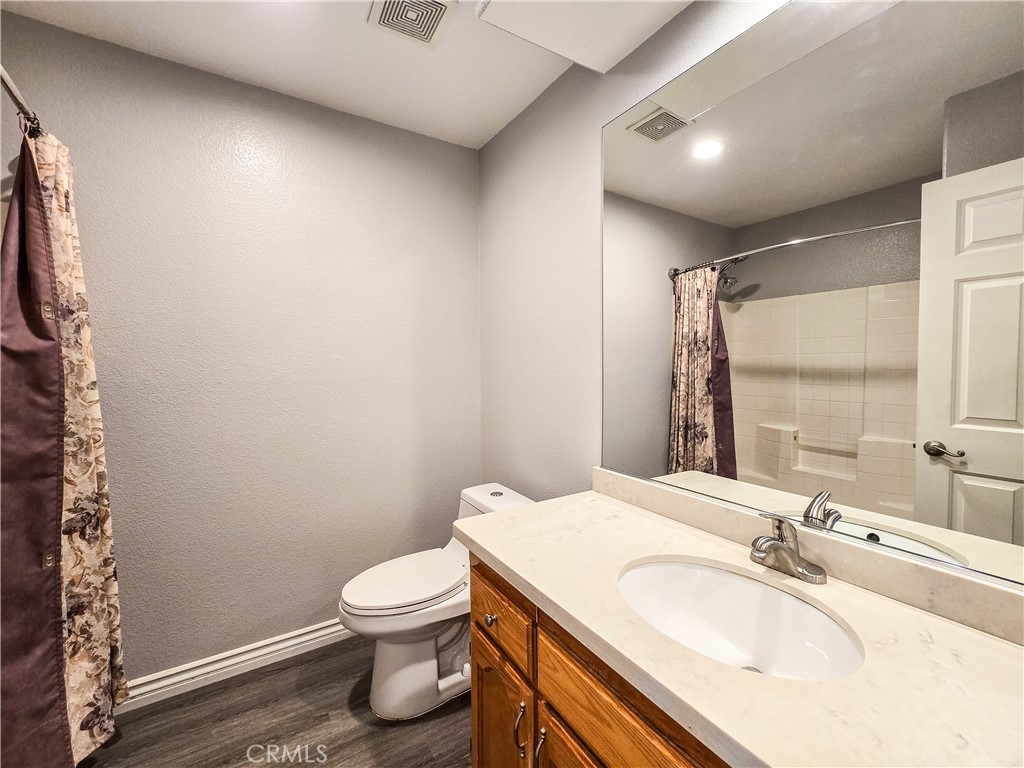 11043 Pinon Avenue Property Photo 13