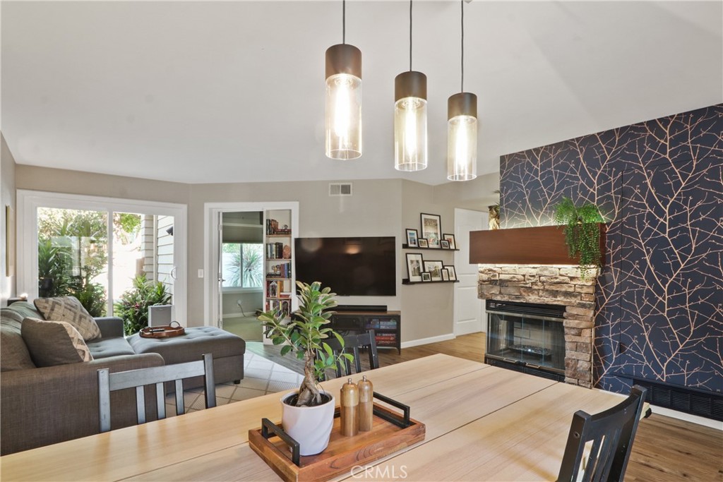 10 Glenoaks Property Photo 1