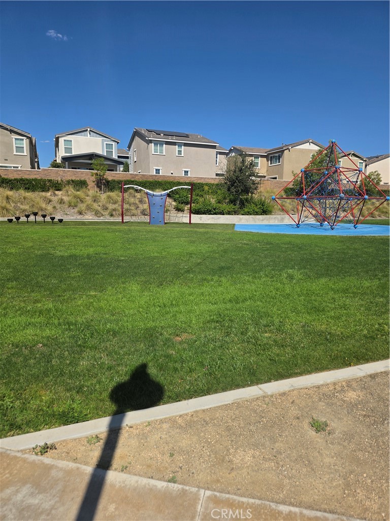 5651 Villa Maria Property Photo 24