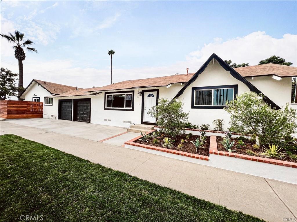 1815 E Palm Avenue Property Photo 1