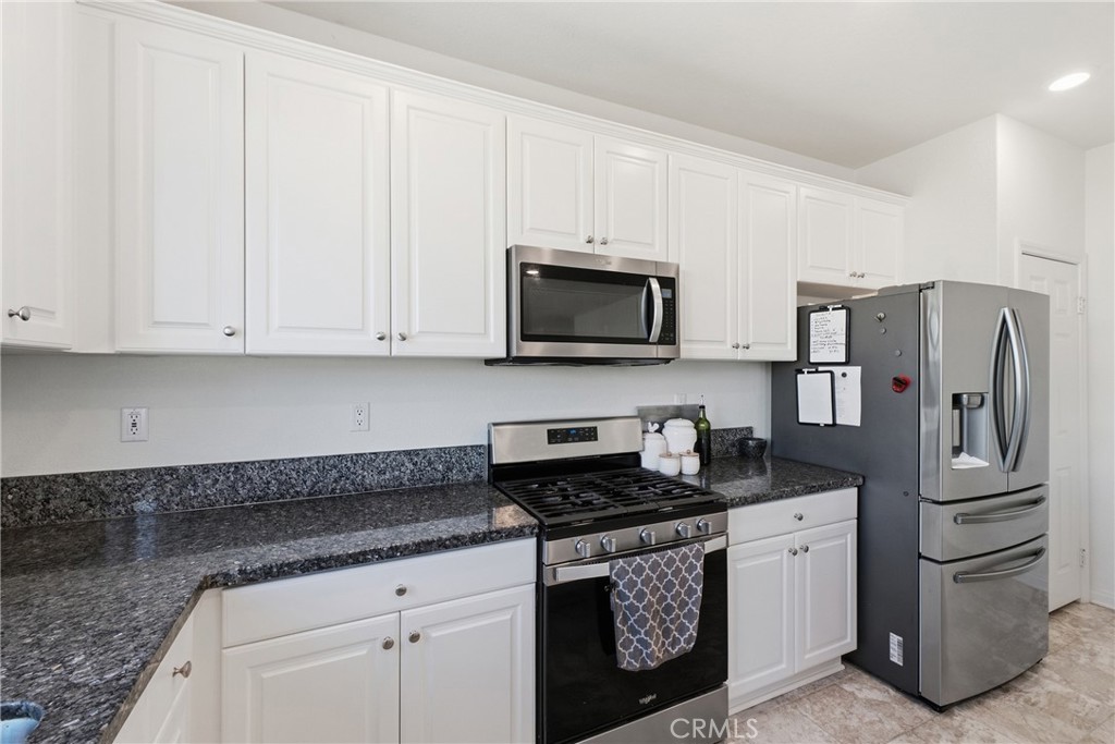 27786 Bay Avenue Property Photo 8