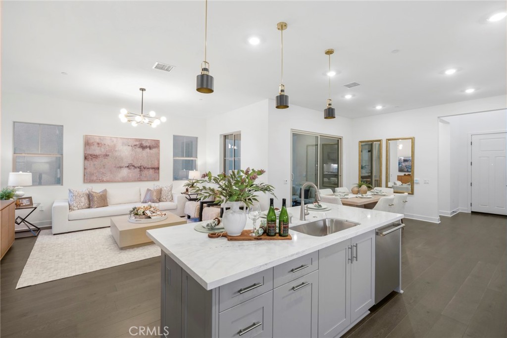 149 Great Park Boulevard Property Photo 2