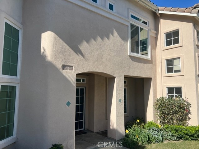192 Shorebreaker Drive Property Photo 1
