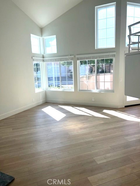 192 Shorebreaker Drive Property Photo 2