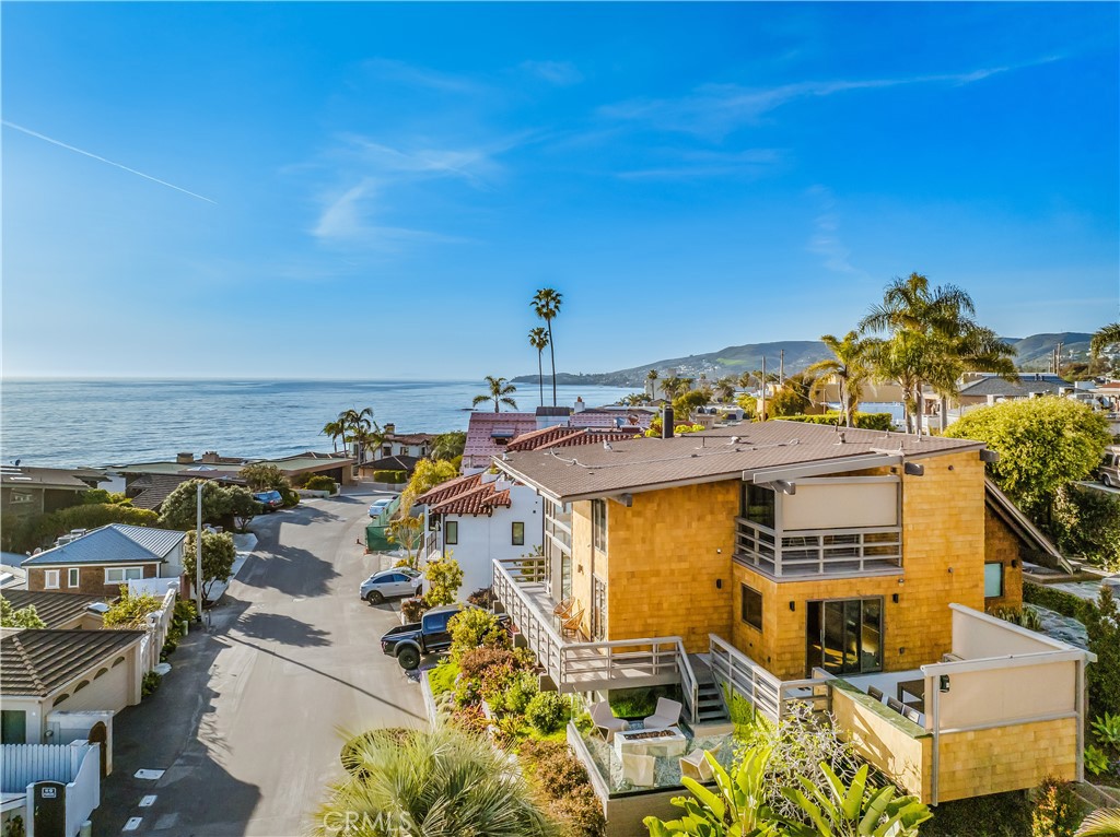 1944 Ocean Property Photo 1