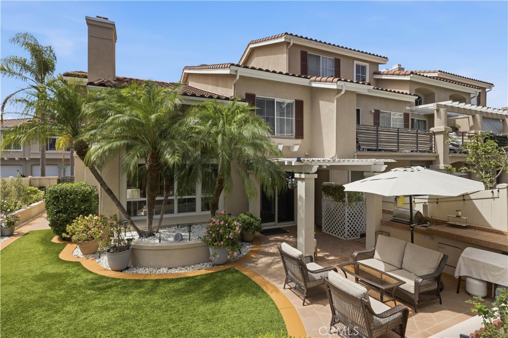 28668 La Azteca Property Photo