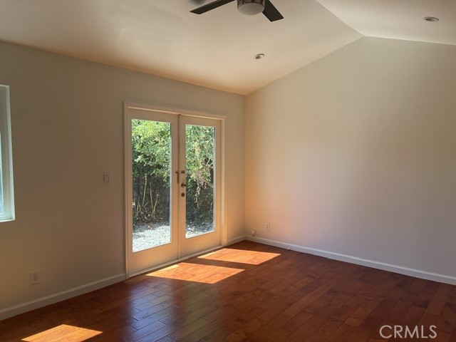 17226 Elkwood Property Photo 9