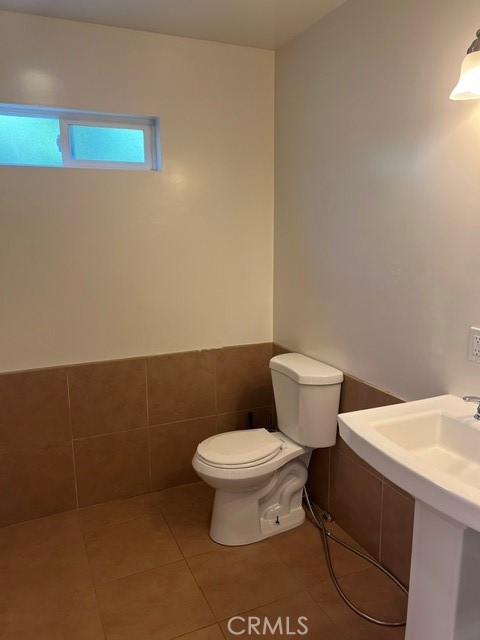 17226 Elkwood Property Photo 10