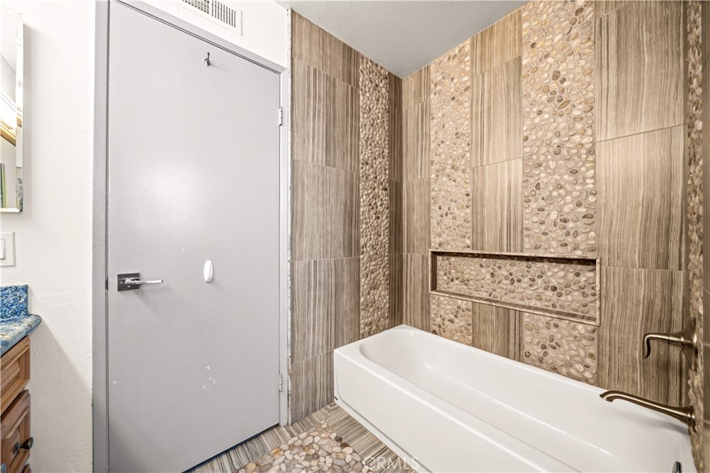 58 Fulton Property Photo 30