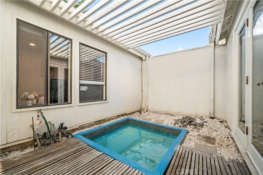 58 Fulton Property Photo 40