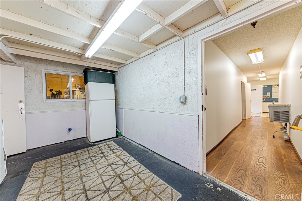 5722 Crescent Property Photo 15