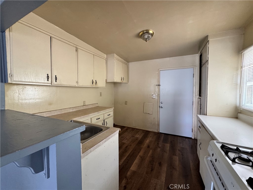 311 Sunrise Property Photo 8