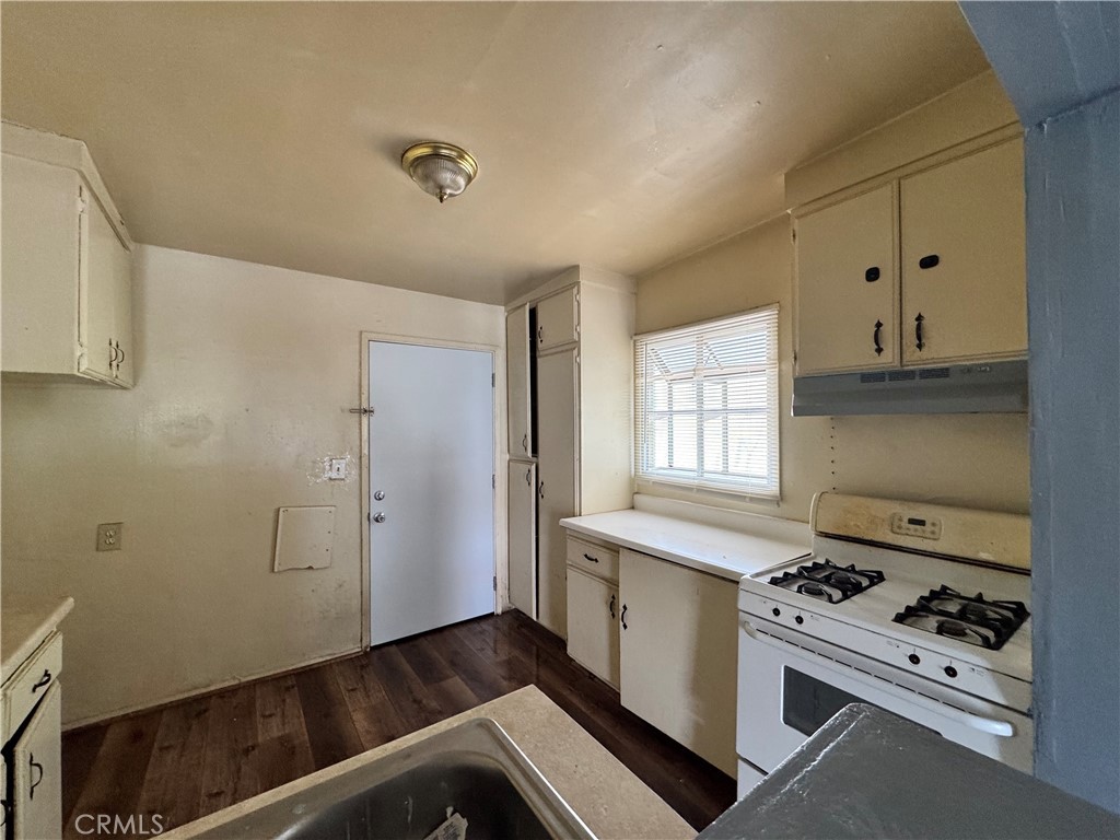 311 Sunrise Property Photo 9