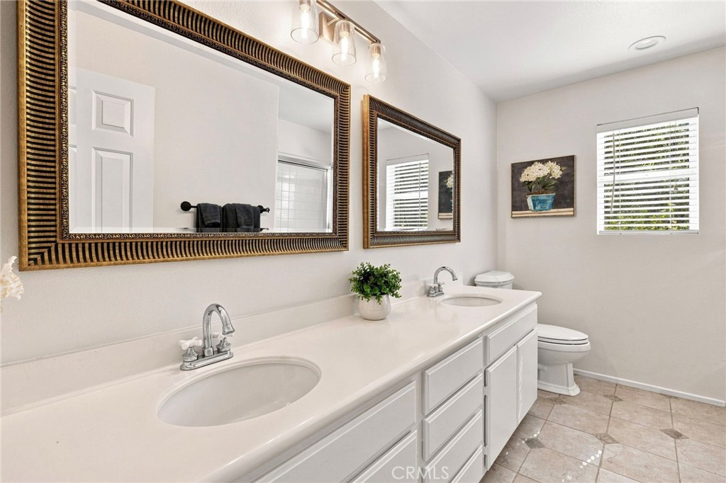 17 Roadrunner Court Property Photo 41