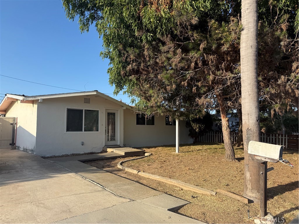 644 Ross Property Photo 1