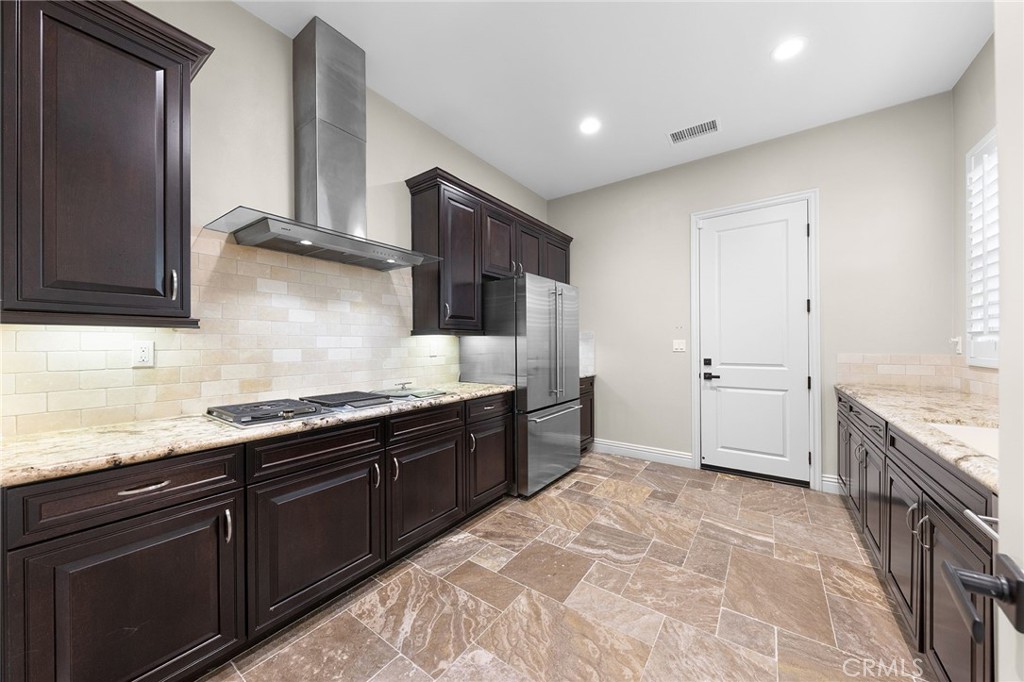 55 Fenway Property Photo 10