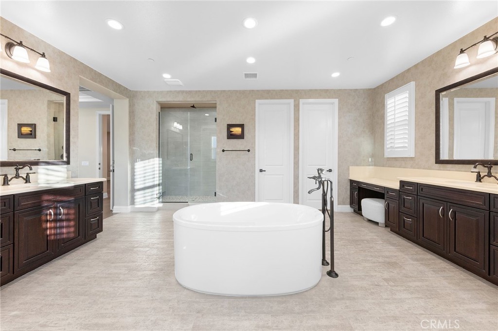 55 Fenway Property Photo 37