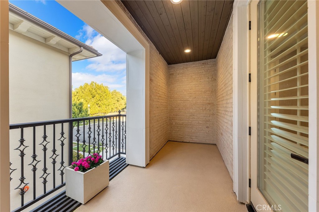 55 Fenway Property Photo 44