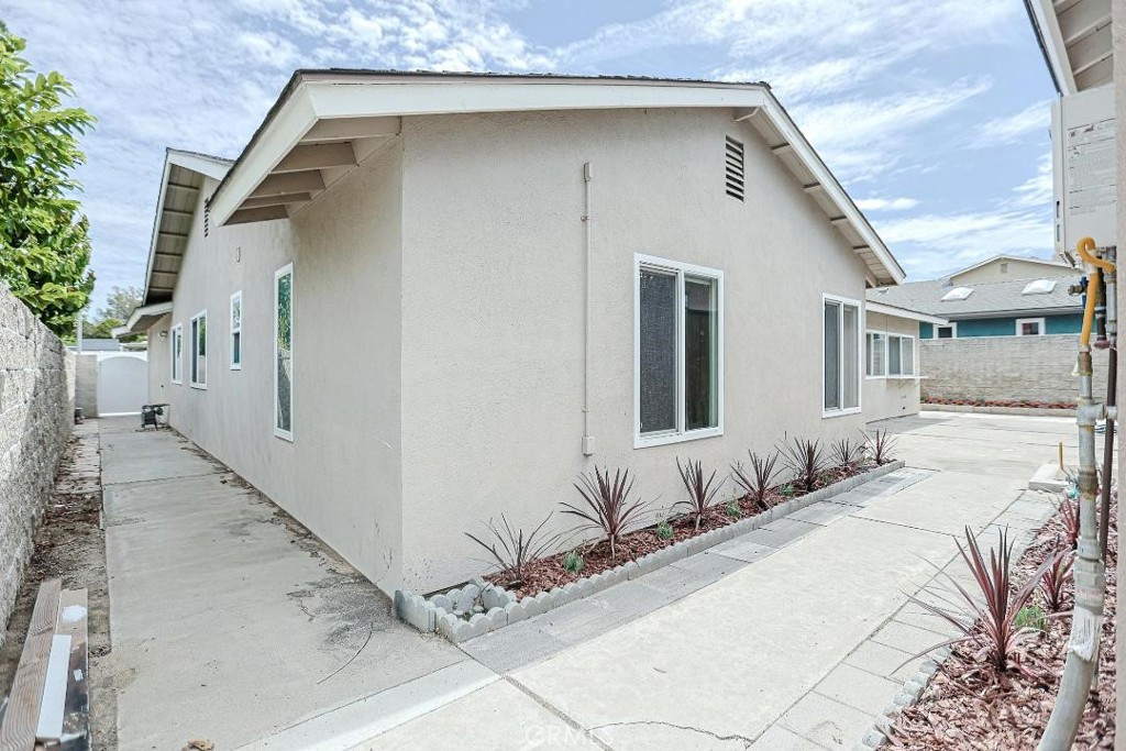 115 S La Paz Property Photo 32