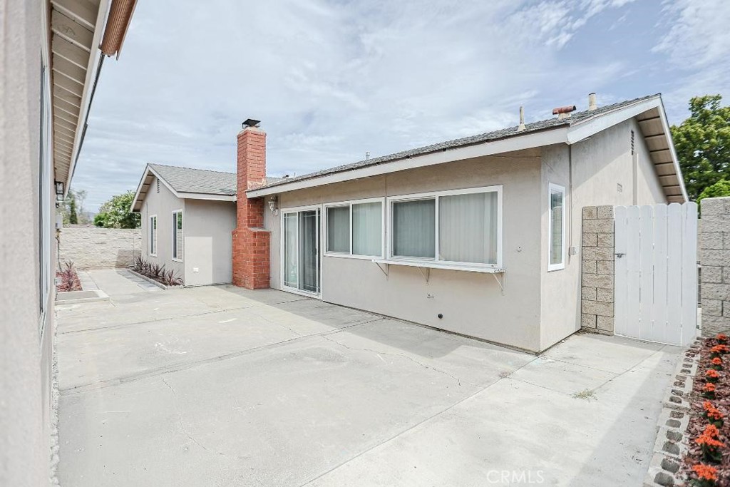115 S La Paz Property Photo 33