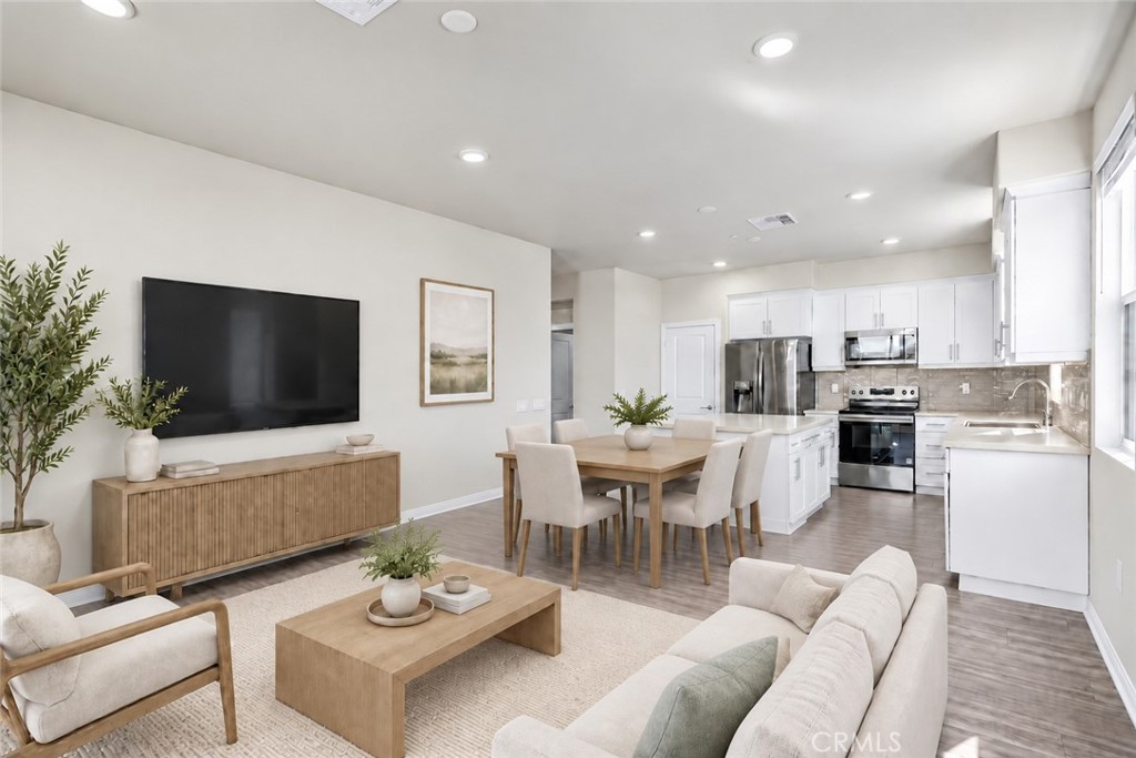475 Meyer Property Photo 4