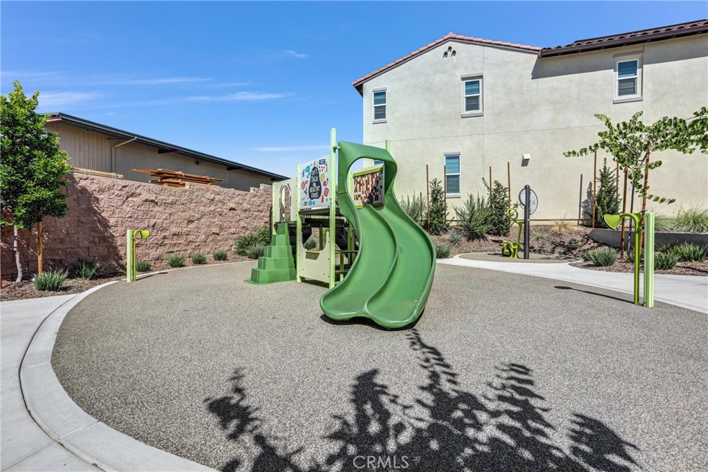 475 Meyer Property Photo 32