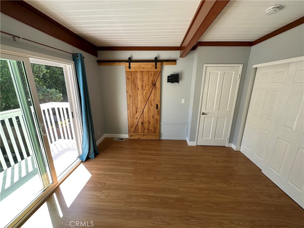 1064 Santa Ana Property Photo 5