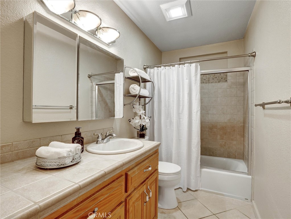 10806 Danberry Drive Property Photo 15