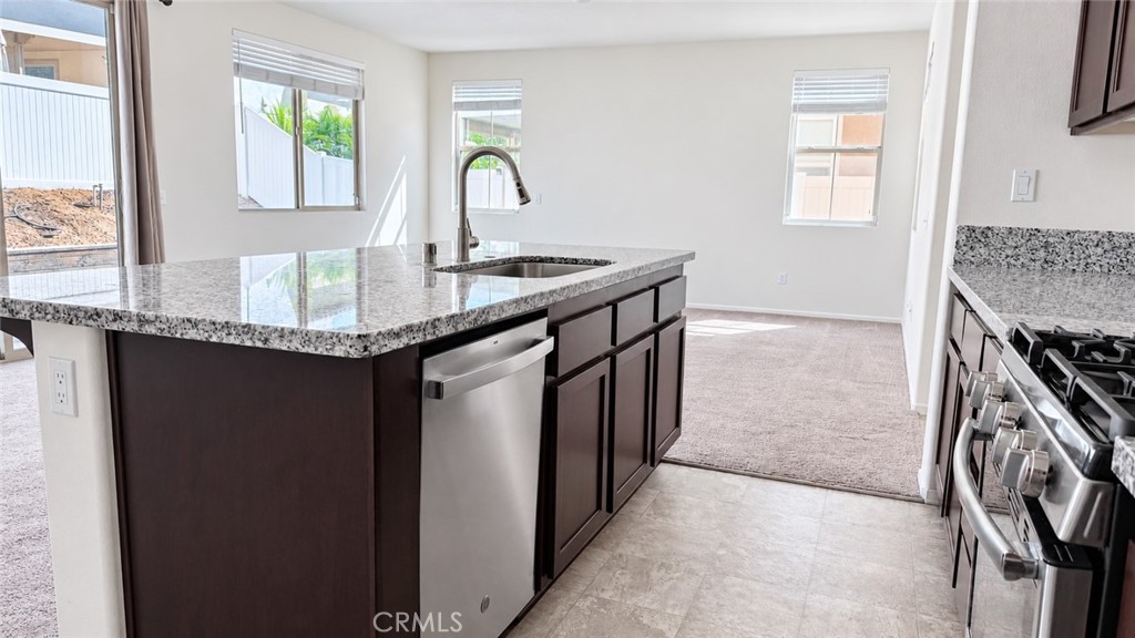 1440 Black Diamond Property Photo 12