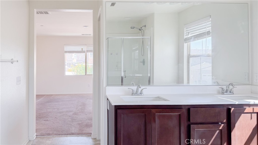 1440 Black Diamond Property Photo 24