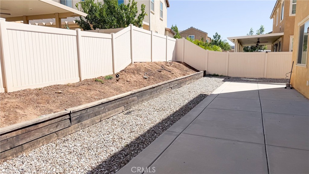 1440 Black Diamond Property Photo 37