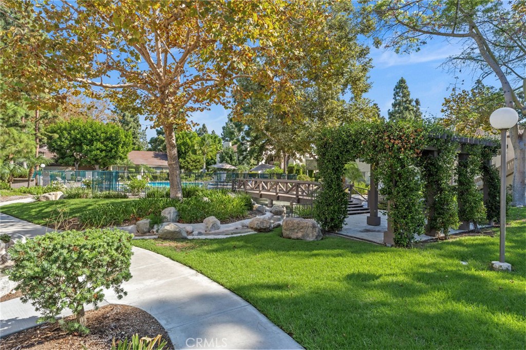 1370 Cabrillo Park Drive H Property Photo 24