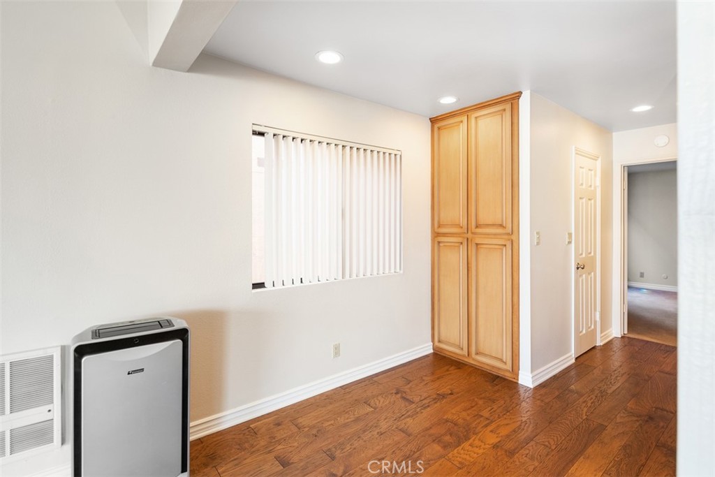 34121 Ruby Lantern A Property Photo 10