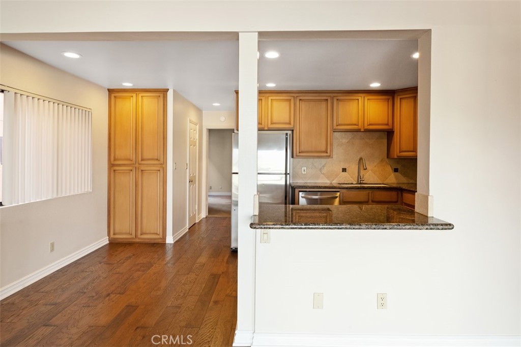 34121 Ruby Lantern A Property Photo 14