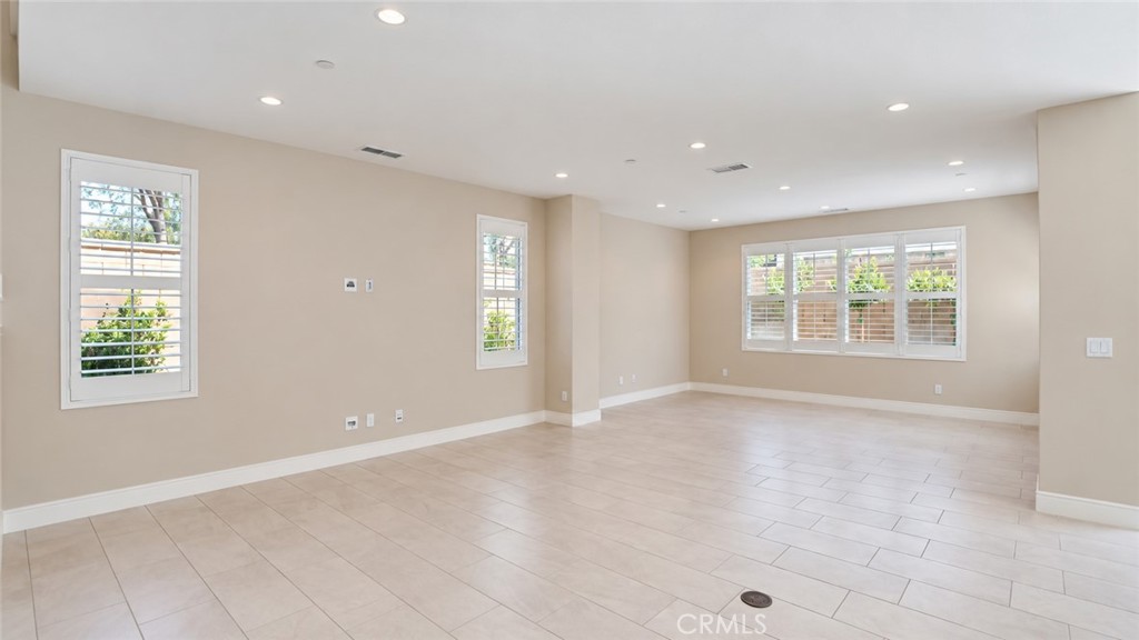 100 Wheat Property Photo 10