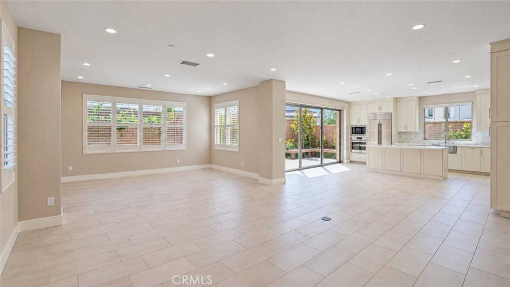 100 Wheat Property Photo 13
