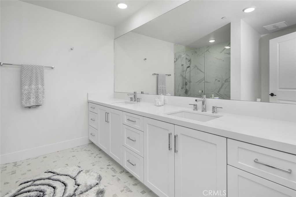 24722 Del Prado 404 Property Photo 23