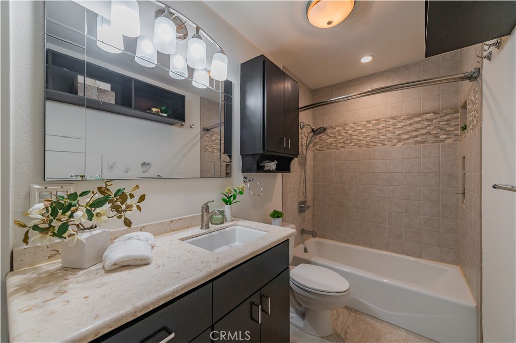 34 Stanford Court Property Photo 25