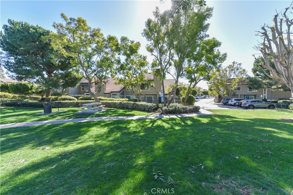 34 Stanford Court Property Photo 43