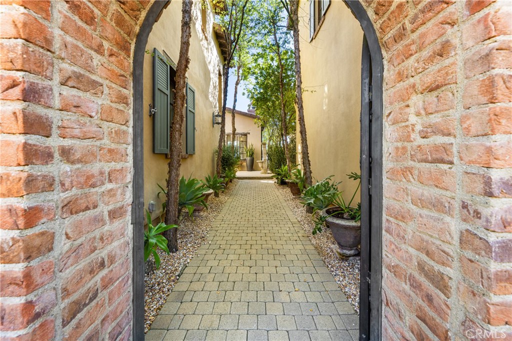 12 Gentle Breeze Property Photo 9