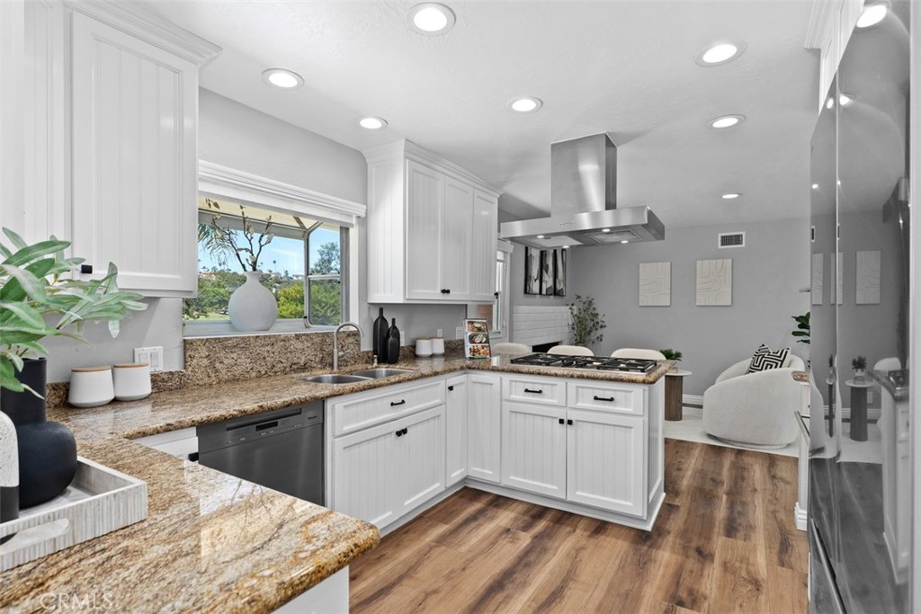 2820 Via Montecito Property Photo 18