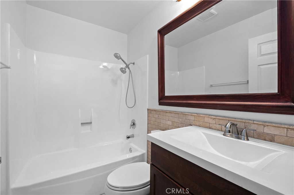 21991 Calderas Property Photo 9